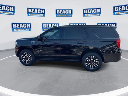 Used 2023 GMC Yukon AT4 w/ AT4 Premium Package AWD/4WD image 5