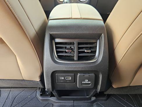 Used 2021 Chevrolet Blazer Premier w/ Driver Confidence II Package FWD image 19