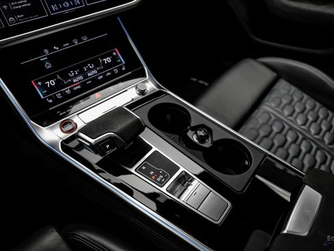 Used 2025 Audi RS 6 performance image 55