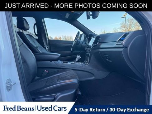 Used 2020 Jeep Grand Cherokee Altitude image 16