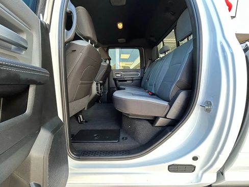 Used 2022 RAM 3500 Big Horn w/ Level C Equiment Group image 15