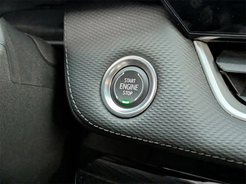 Used 2025 Chevrolet Equinox LT image 24