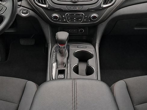 Used 2022 Chevrolet Equinox RS FWD image 11