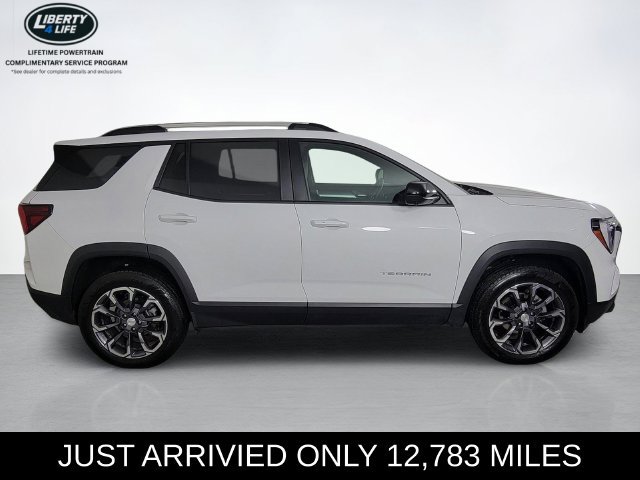 Used 2026 GMC Terrain Elevation w/ Elevation Premium Package AWD/4WD image 2