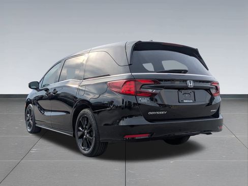 Certified 2023 Honda Odyssey Sport image 4
