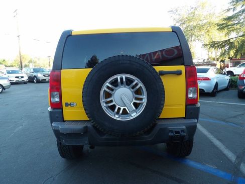 Used 2007 HUMMER H3 AWD/4WD image 9