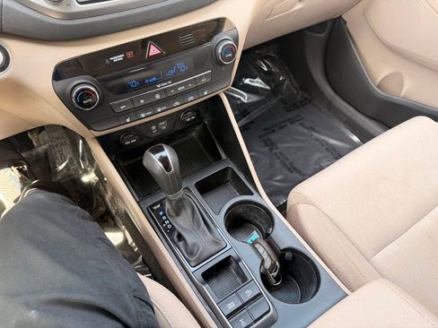 Used 2018 Hyundai Tucson Sport image 20