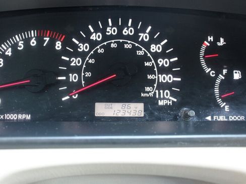 Used 2008 Toyota Corolla LE FWD image 7