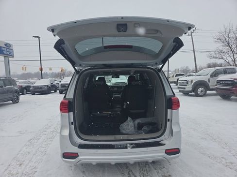 Used 2021 Kia Sedona SX image 23