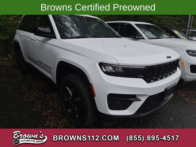 Used 2023 Jeep Grand Cherokee Altitude AWD/4WD image 1