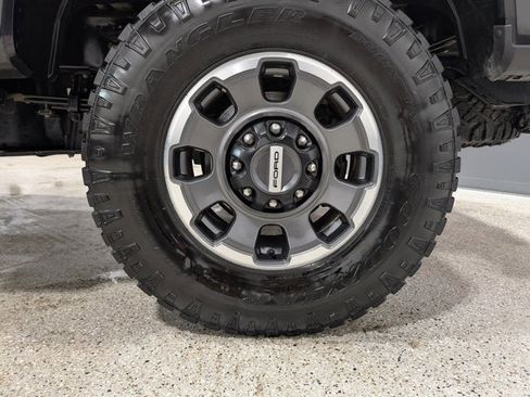 Used 2024 Ford F250 Platinum w/ Tremor Off-Road Package image 13