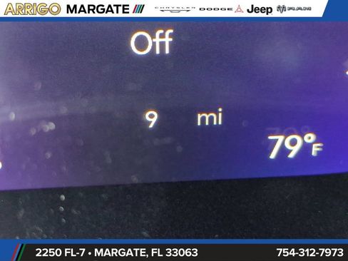 New 2026 Chrysler Pacifica Select FWD image 30