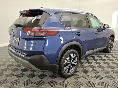 Used 2022 Nissan Rogue SV w/ SV Premium Package image 25