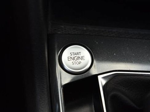 Used 2023 Volkswagen Tiguan SE R-Line FWD image 16