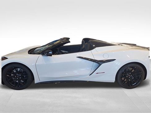 New 2025 Chevrolet Corvette Z06 image 11