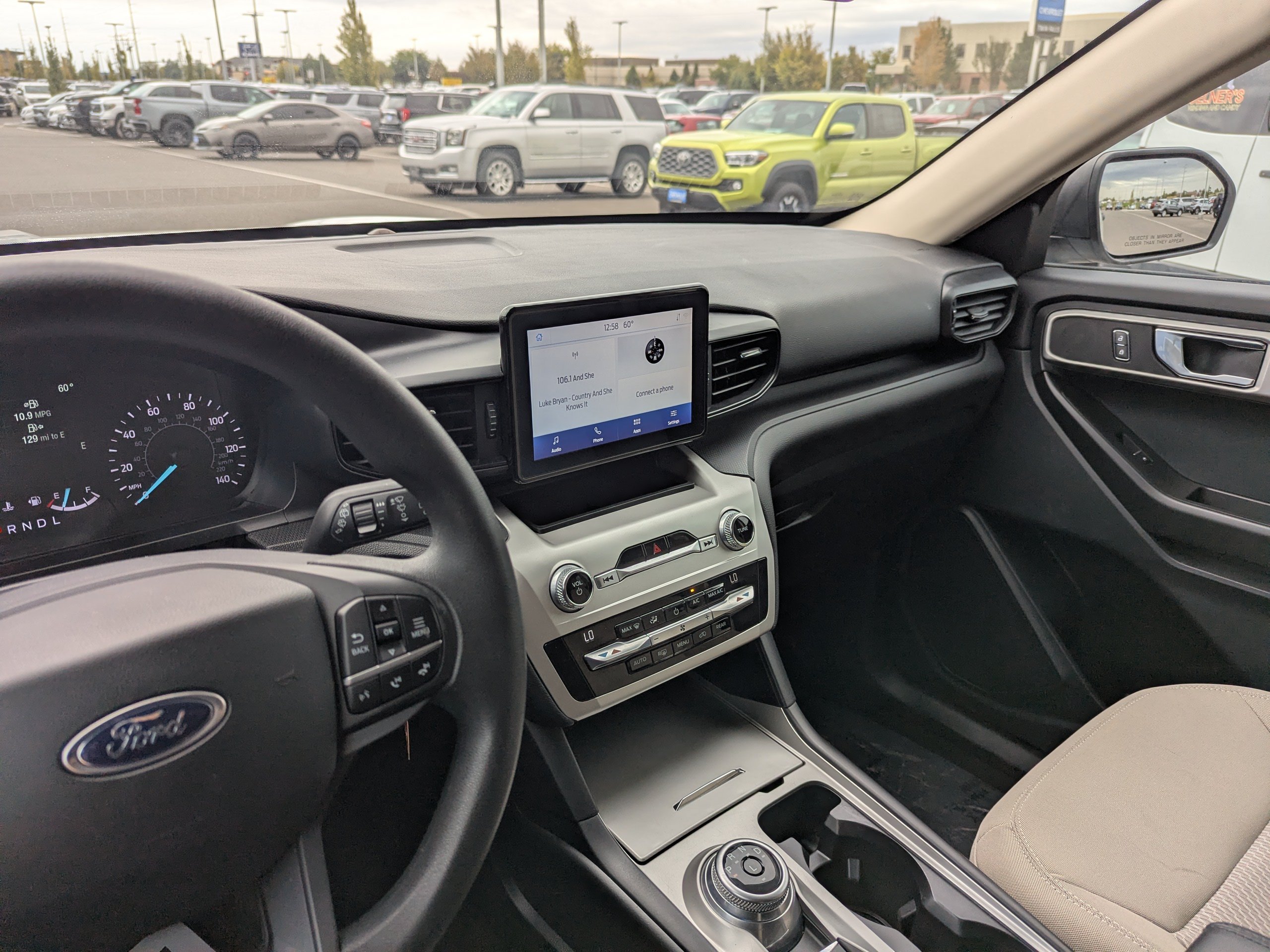 Used 2021 Ford Explorer 4WD w/ Class III Trailer Tow Package image 21