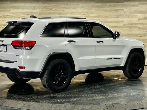 Used 2019 Jeep Grand Cherokee Limited AWD/4WD image 19
