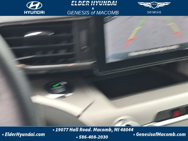 Used 2021 Ford Explorer XLT w/ Equipment Group 202A AWD/4WD image 10