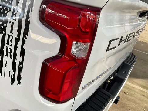 Certified 2023 Chevrolet Silverado 1500 RST image 27