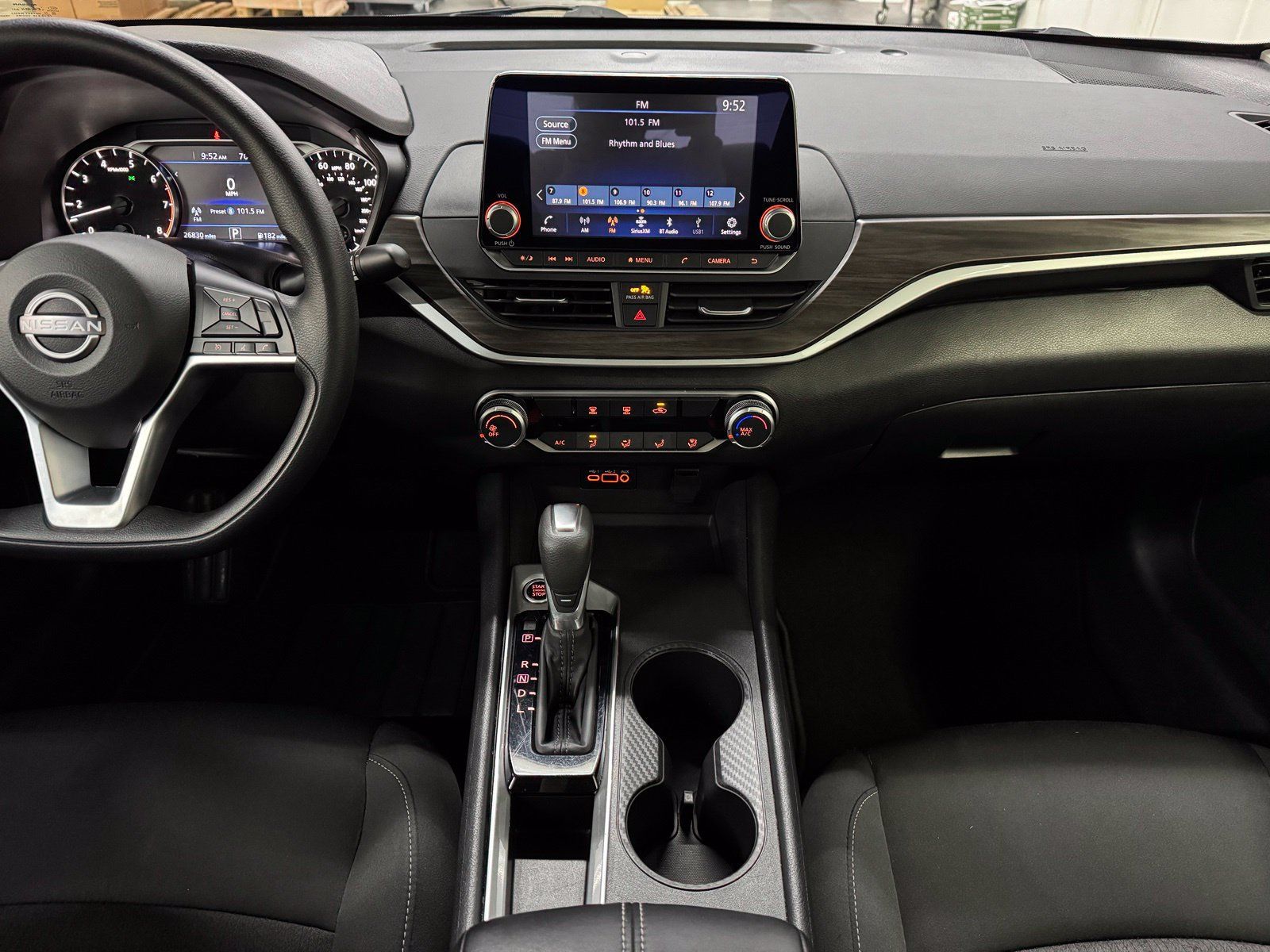 Certified 2025 Nissan Altima 2.5 SV FWD image 17