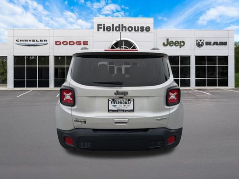 Used 2021 Jeep Renegade Latitude w/ Convenience Group AWD/4WD image 6