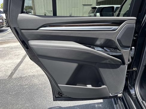 New 2026 Cadillac Escalade Luxury w/ Touring Package AWD/4WD image 13