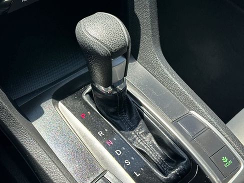 Used 2018 Honda Civic EX image 26