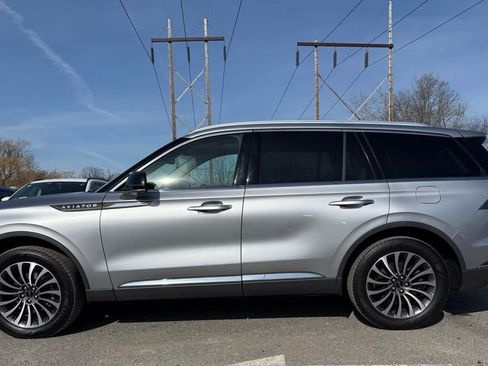 Used 2020 Lincoln Aviator Reserve w/ Equipment Group 201A AWD/4WD image 2
