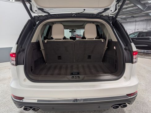 Used 2021 Lincoln Aviator Reserve w/ Elements Package Plus AWD/4WD image 19