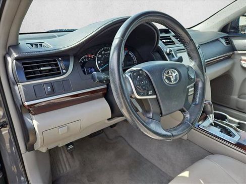 Used 2012 Toyota Camry XLE FWD image 9