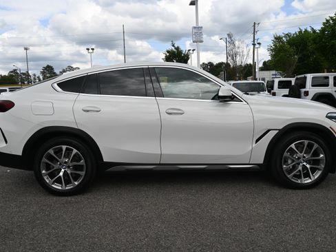 Used 2021 BMW X6 xDrive40i w/ Premium Package 2 AWD/4WD image 11