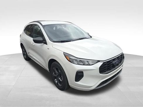 Used 2024 Ford Escape ST-Line image 7