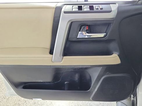 Used 2020 Toyota 4Runner SR5 Premium w/ Moonroof Package image 22