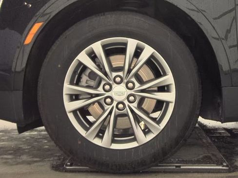 Used 2023 Cadillac XT5 Premium Luxury image 17