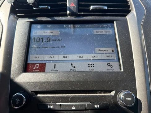Used 2018 Ford Fusion SE w/ Fusion SE Technology Package FWD image 24