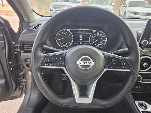 Used 2023 Nissan Sentra SV image 17