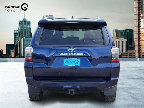 Used 2015 Toyota 4Runner SR5 Premium image 5