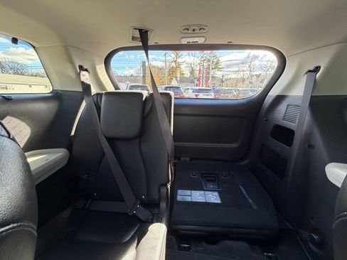 Used 2022 Kia Carnival SX Prestige image 7