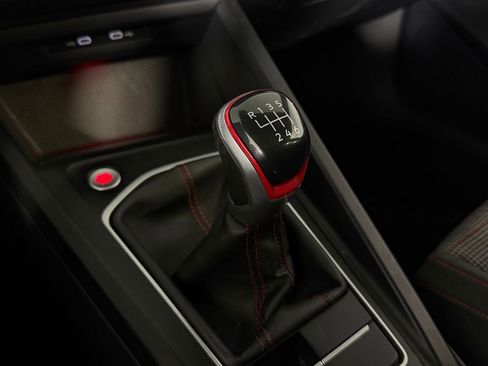 Used 2022 Volkswagen GTI SE image 19