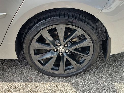 Used 2024 Toyota Corolla SE image 5