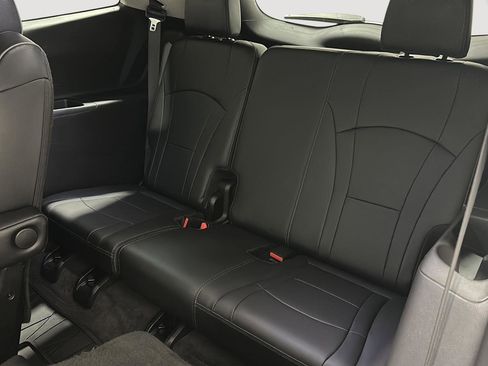 Used 2020 Buick Enclave Avenir w/ Avenir Technology Package image 23