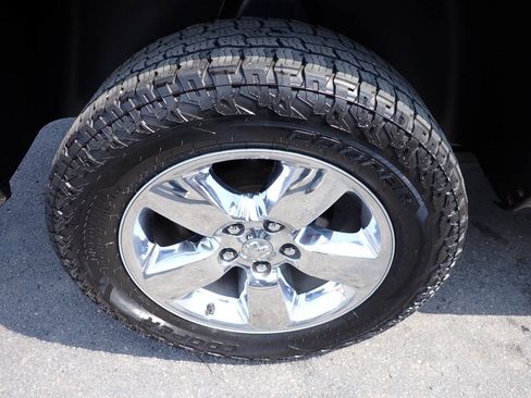 Used 2019 RAM 1500 Big Horn AWD/4WD image 11