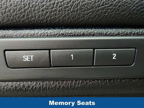 Used 2016 BMW 535i xDrive Sedan AWD/4WD image 25