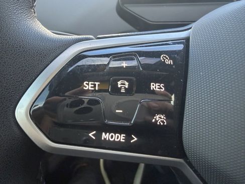 Used 2023 Volkswagen ID.4 Pro S image 29