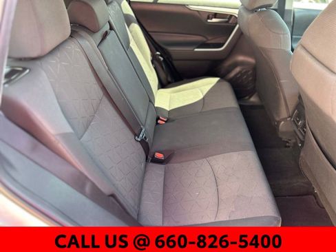 Used 2021 Toyota RAV4 XLE w/ Carpet Mat Package (TMS) image 6