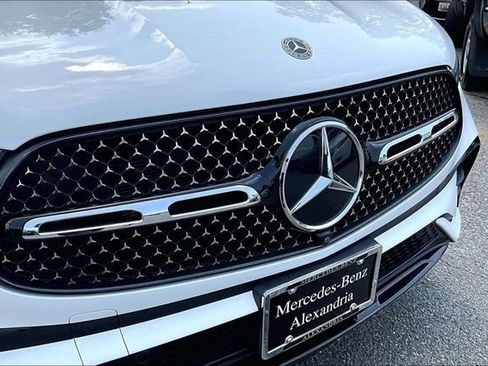 Used 2026 Mercedes-Benz GLC 300 4MATIC image 26