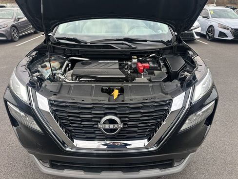 Used 2023 Nissan Rogue SV w/ SV Premium B Package image 10