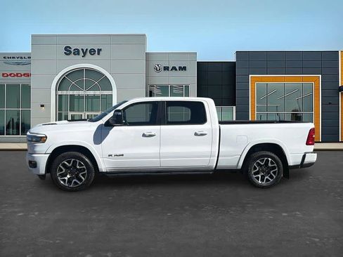 Used 2025 RAM 1500 Laramie AWD/4WD image 4
