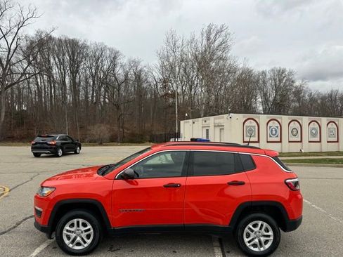 Used 2021 Jeep Compass Sport image 9