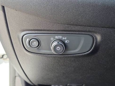 Used 2019 Chevrolet Equinox LS FWD image 27
